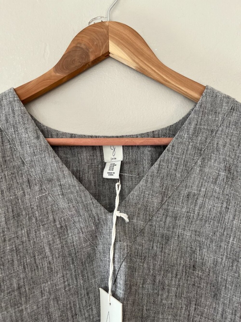 Joie Sz M Gray V Neck Top Pullover Blouse Kimono Boxy Fit Short Sleeve - Picture 2 of 8